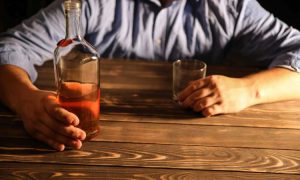 علائم و عوارض ترک الکل
